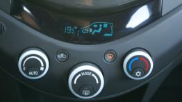 Chevrolet Spark - galeria redakcyjna - panel sterowania wentylacją i nawiewem