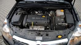 Opel Astra III 1.8 140KM OPC Line - galeria redakcyjna - silnik