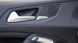 Peugeot 308 II SW 1.2 PureTech 130KM - galeria redakcyjna - głośnik w drzwiach przednich
