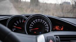 Toyota Verso Facelifting 1.6 D-4D - galeria redakcyjna - zestaw wskaźników na desce rozdzielczej