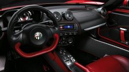 Alfa Romeo 4C Spider (2015) - wersja europejska - pełny panel przedni