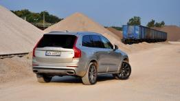 Volvo XC90 II 2.0 D5 225 KM - galeria redakcyjna - widok z tyłu