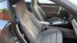 Porsche 911 (991) Carrera 4S Coupe 3.8 400KM - galeria redakcyjna - widok ogólny wnętrza z przodu