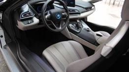 BMW i8 362KM - galeria redakcyjna - pełny panel przedni