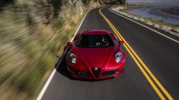Alfa Romeo 4C (2015) - wersja amerykańska - widok z przodu