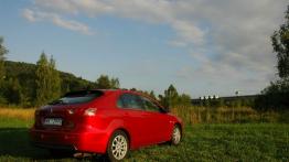 Mitsubishi Lancer IX Sportback 1.6 MIVEC 117KM - galeria redakcyjna 2 - widok z tyłu