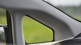 Toyota Prius IV Hatchback Facelifting 1.8 HSD 136KM - galeria redakcyjna - inny element wnętrza z pr