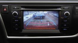Toyota Auris II Hatchback 5d D-4D 125 124KM - galeria redakcyjna - radio/cd/panel lcd