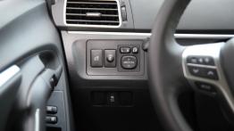 Toyota Verso Minivan Facelifting 2.0 D-4D 124KM - galeria redakcyjna - deska rozdzielcza
