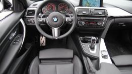 BMW Seria 3 (F30) 335d xDrive 313KM - galeria redakcyjna - kokpit