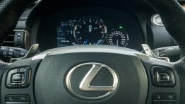 Lexus RC F - galeria redakcyjna - kierownica