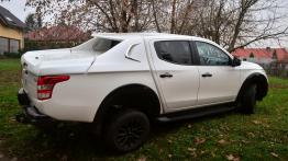 Mitsubishi L200 - galeria redakcyjna - prawy bok