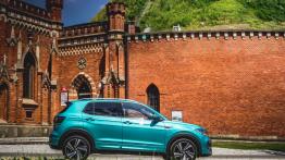 Volkswagen T-Cross 1.0 TSI 115 KM - galeria redakcyjna - prawy bok