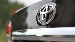 Toyota Avensis - z emeryta w nastolatka