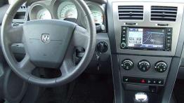 Dodge Avenger - tania limuzyna z silnikiem Volkswagena