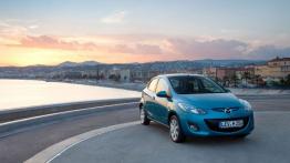 Mazda 2 Facelifting - wersja 5-drzwiowa - widok z przodu