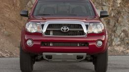 Toyota Tacoma - widok z przodu