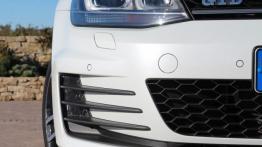 Volkswagen Golf GTD Variant - galeria redakcyjna - prawy przedni reflektor - wyłączony
