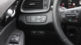 Kia Sorento III 2.2 CRDi 200KM - galeria redakcyjna - panel sterowania pod kierownicą