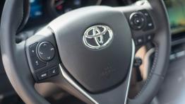 Toyota Auris II Facelifting - galeria redakcyjna - kierownica