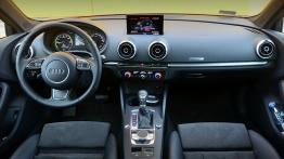 Audi A3 8V Sportback e-tron 204KM - galeria redakcyjna - pełny panel przedni