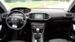 Peugeot 308 II Hatchback 5d - galeria redakcyjna - pełny panel przedni
