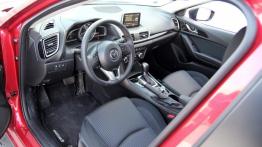 Mazda 3 III Hatchback  2.0 120KM - galeria redakcyjna - pełny panel przedni