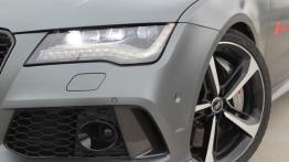 Audi RS7 Sportback 4.0 TFSI 560KM - galeria redakcyjna - lewy przedni reflektor - włączony