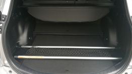 Toyota RAV4 Hybrid Selection – galeria redakcyjna - tył - bagażnik otwarty