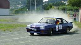 Opel Manta - widok z przodu