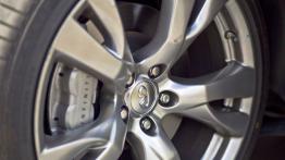 Infiniti Q70 2.2d 170 KM - galeria redakcyjna - zacisk hamulcowy