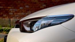 Toyota Auris II Touring Sports Facelifting 1.8 Hybrid 136 KM - galeria redakcyjna - lewy przedni ref
