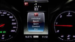 Mercedes Klasa C W205 Sedan - galeria redakcyjna - komputer pokładowy