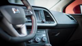 Seat Leon III SC FR 1.8 TSI 180KM - galeria redakcyjna - konsola środkowa