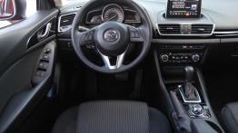 Mazda 3 III Hatchback  2.0 120KM - galeria redakcyjna - kokpit