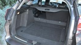 Honda Civic IX Tourer - galeria redakcyjna - tylna kanapa złożona, widok z bagażnika