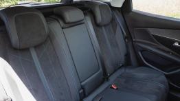 Peugeot 3008 Crossway 2.0 HDI 180 KM - galeria redakcyjna - tylna kanapa