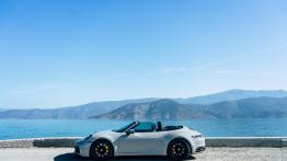 Porsche 911 (992) - galeria redakcyjna - lewy bok