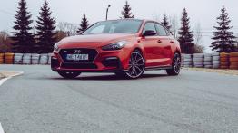 Hyundai i30 Fastback N Performance 2.0 T-GDI 275 KM - galeria redakcyjna - widok z przodu