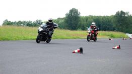 Wyższa szkoła jazdy Suzuki - prędkość może być bezpieczna