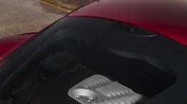 Alfa Romeo 4C (2015) - wersja amerykańska - pokrywa silnika - widok z góry