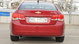 Chevrolet Cruze - galeria redakcyjna - tył - reflektory wyłączone