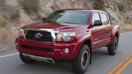 Toyota Tacoma - widok z przodu