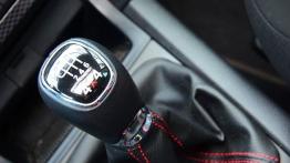 Skoda Yeti Monte Carlo 2.0 TDI 170KM - galeria redakcyjna - dźwignia zmiany biegów