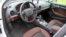 Audi A3 8V Limousine 1.4 140KM - galeria redakcyjna - widok ogólny wnętrza z przodu