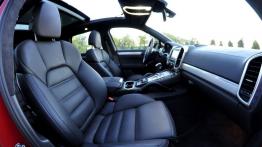 Porsche Cayenne III SUV 4.8 V8 420KM - galeria redakcyjna - widok ogólny wnętrza z przodu
