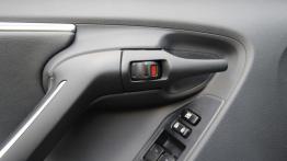 Toyota Verso Minivan Facelifting 2.0 D-4D 124KM - galeria redakcyjna - drzwi kierowcy od wewnątrz