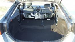 Ford Mondeo IV Hatchback 2.0 Duratec 145KM - galeria redakcyjna - tylna kanapa złożona, widok z baga