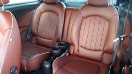 Mini Paceman Hatchback 3d 2.0 D 143KM - galeria redakcyjna - tylna kanapa