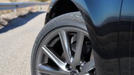 Lexus GS IV 300h F Sport 223KM - galeria redakcyjna - koło